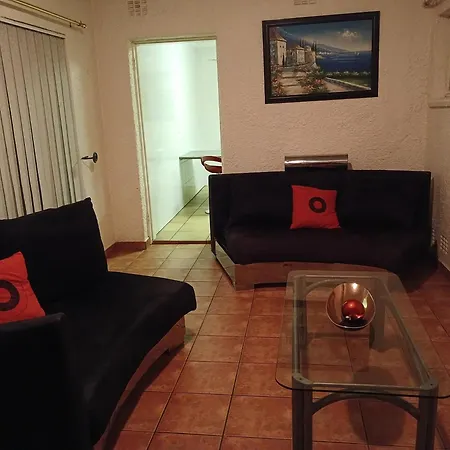Golden Glory Manor Hotel Roodepoort Room photo