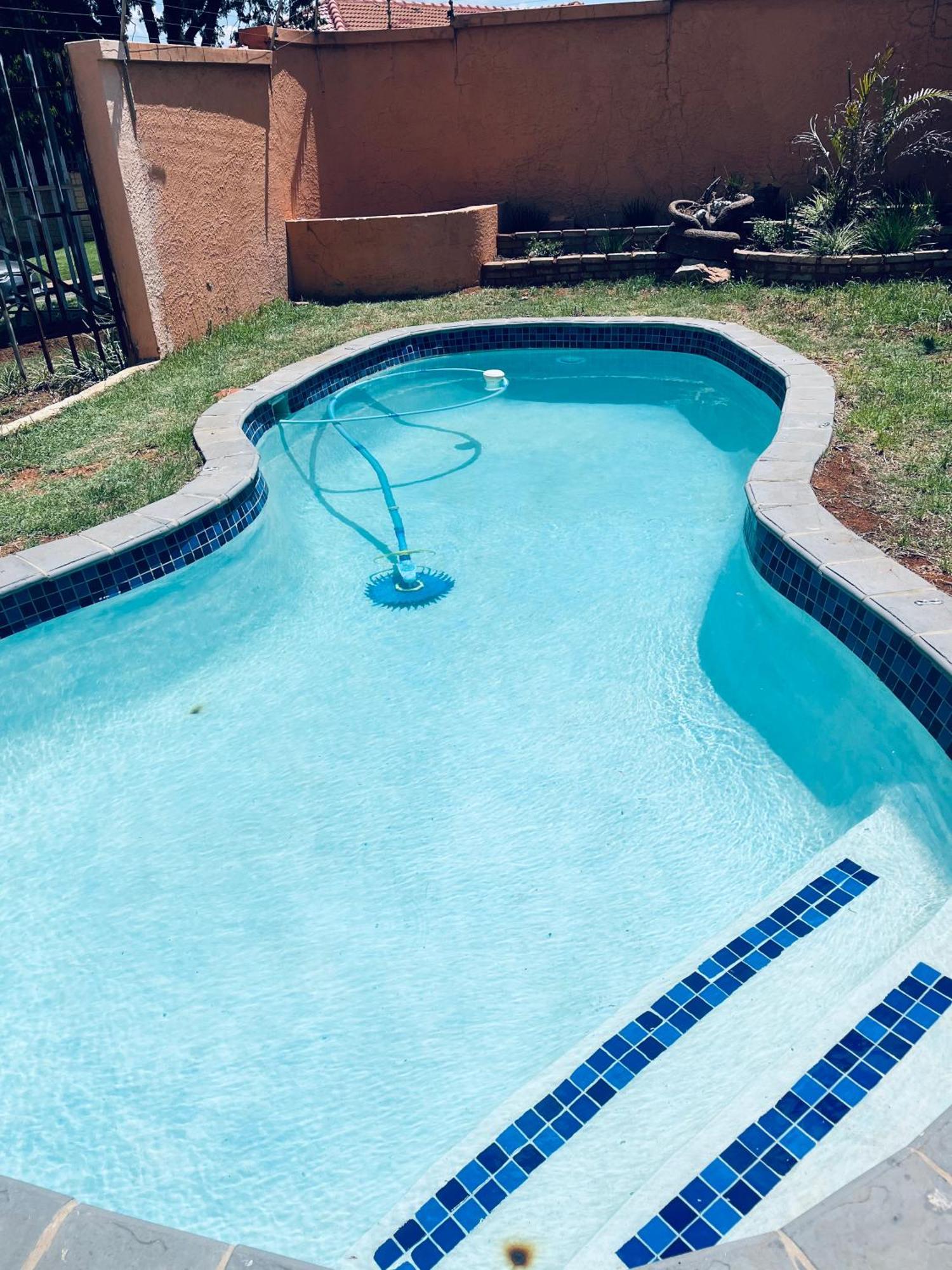 Golden Glory Manor * Roodepoort